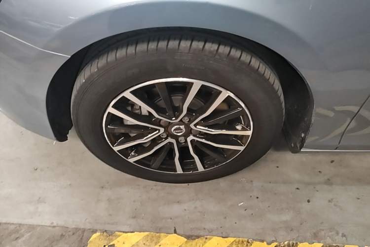 Used Volvo V40 2018 T3 Zhiyi Edition Left Front Wheel Hub