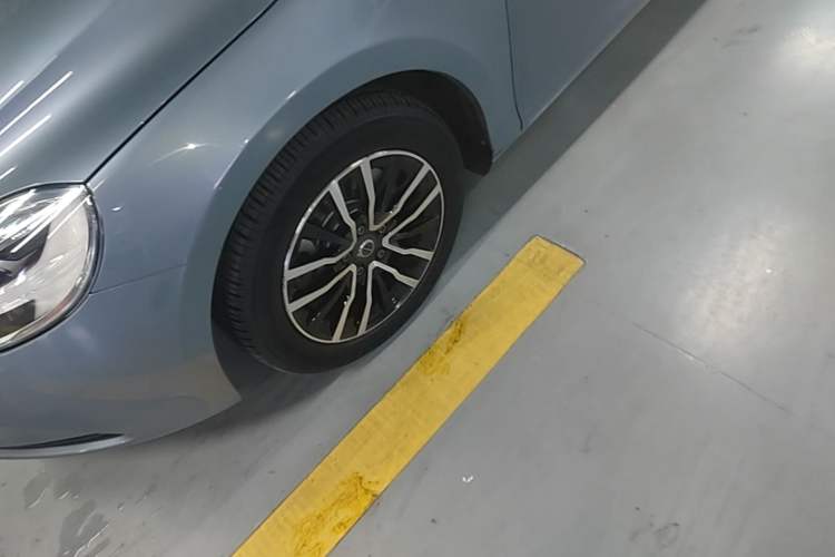 Used Volvo V40 2018 T3 Zhiyi Edition Left Front Wheel Hub