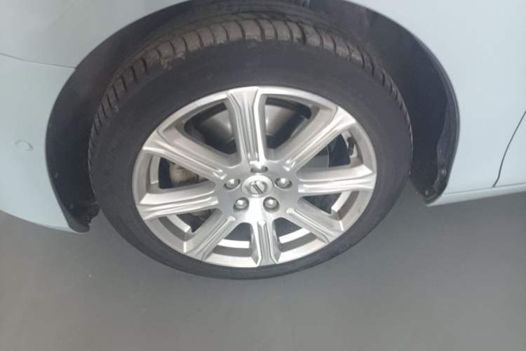Used Volvo V40 2018 T3 Zhiya Edition Left Front Wheel Hub