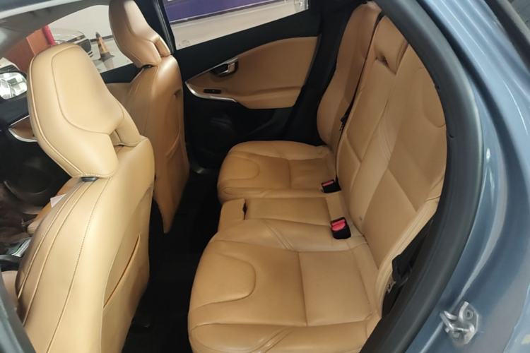 Used Volvo V40 2018 T3 Zhiya Edition Left Rear Seat