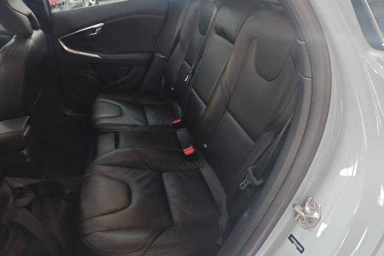 Used Volvo V40 2018 T3 Zhiya Edition Left Rear Seat
