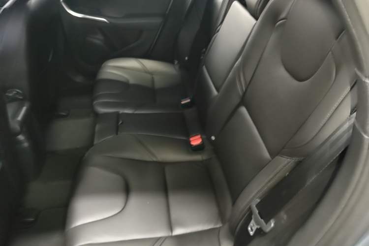 Used Volvo V40 2018 T3 Zhiyi Edition Left Rear Seat
