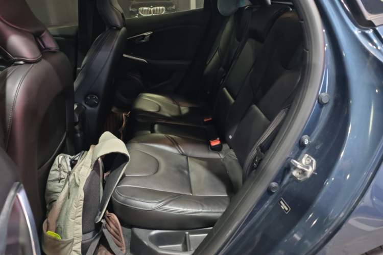 Used Volvo V40 2018 T3 Zhiyi Edition Left Rear Seat