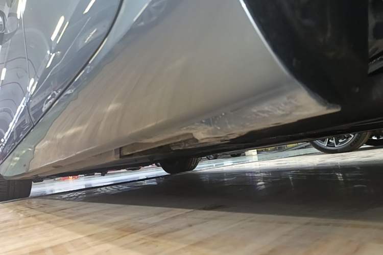 Used Volvo V40 2018 T3 Zhiyi Edition Left Side Sill