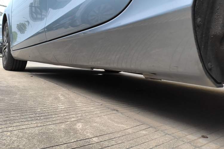 Used Volvo V40 2018 T3 Zhiyi Edition Left Side Sill