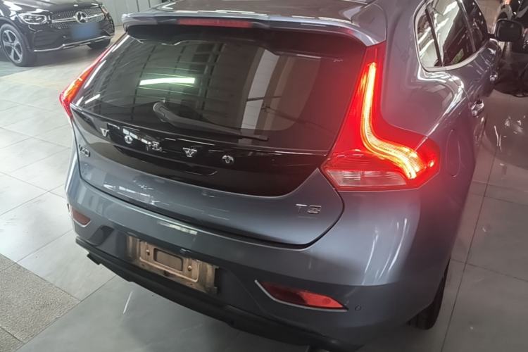 Used Volvo V40 2018 T3 Zhiyi Edition Rear