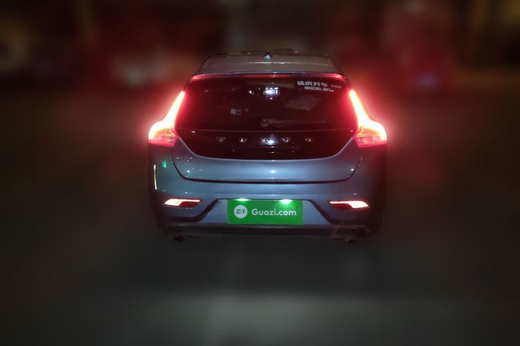 Used Volvo V40 2018 T3 Zhiyi Edition Rear