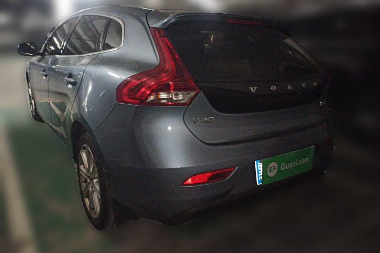 Used Volvo V40 2018 T3 Zhiya Edition Rear Left 45 Deg