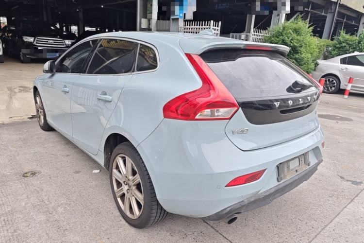Used Volvo V40 2018 T3 Zhiya Edition Rear Left 45 Deg