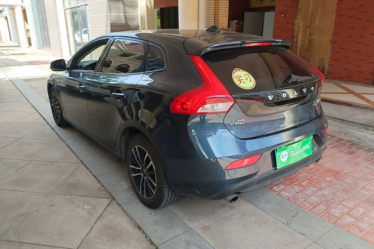 Used Volvo V40 2018 T3 Zhiyi Edition Rear Left 45 Deg