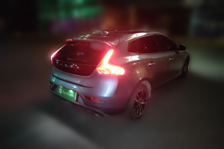 Used Volvo V40 2018 T3 Zhiyi Edition Rear Right 45 Deg