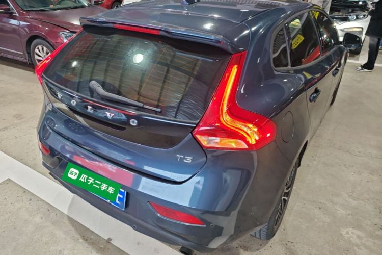 Used Volvo V40 2018 T3 Zhiyi Edition Rear Right 45 Deg