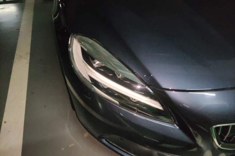 Used Volvo V40 2018 T3 Zhiya Edition Right Front Headlight