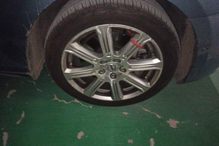 Used Volvo V40 2018 T3 Zhiya Edition Right Front Wheel Hub