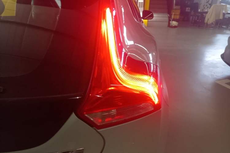 Used Volvo V40 2018 T3 Zhiya Edition Right Rear Taillight