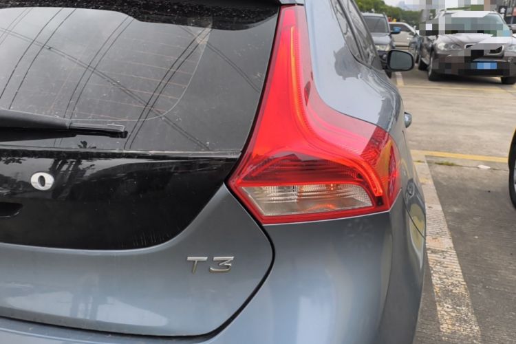 Used Volvo V40 2018 T3 Zhiyi Edition Right Rear Taillight