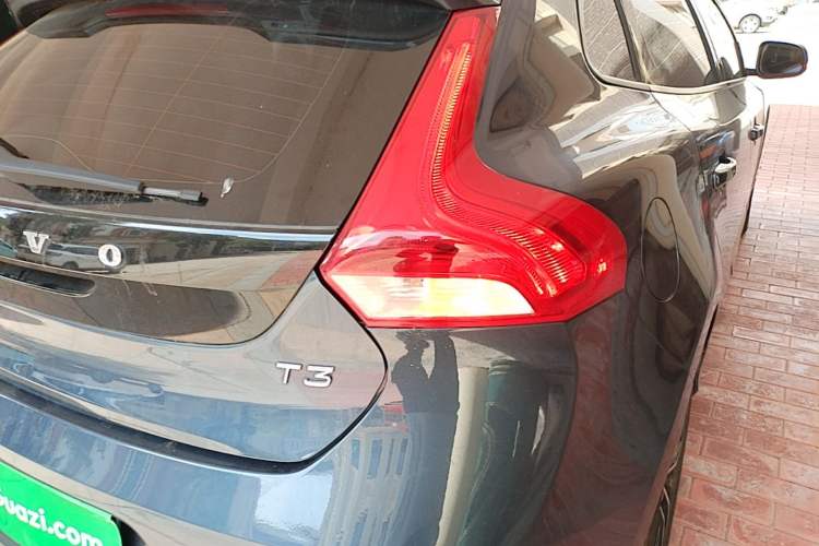 Used Volvo V40 2018 T3 Zhiyi Edition Right Rear Taillight