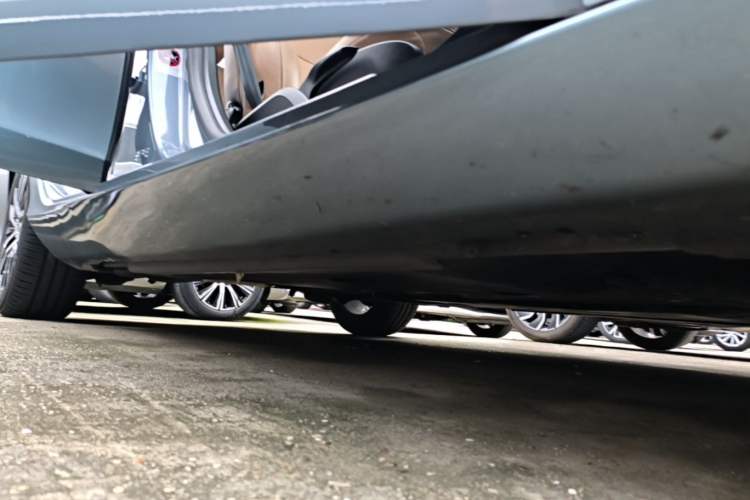 Used Volvo V40 2018 T3 Zhiyi Edition Right Side Sill