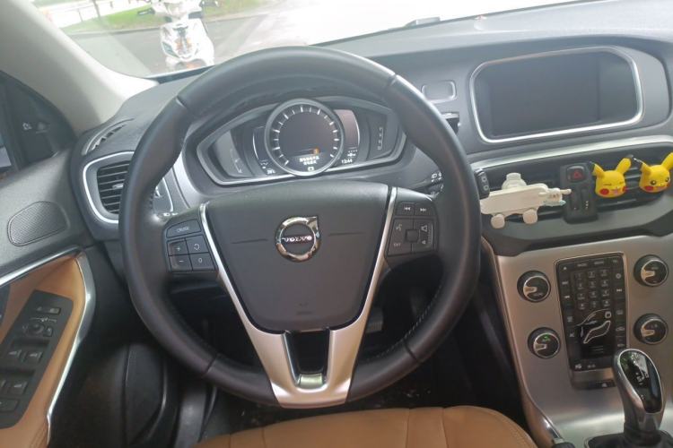 Used Volvo V40 2018 T3 Zhiya Edition Steering Wheel