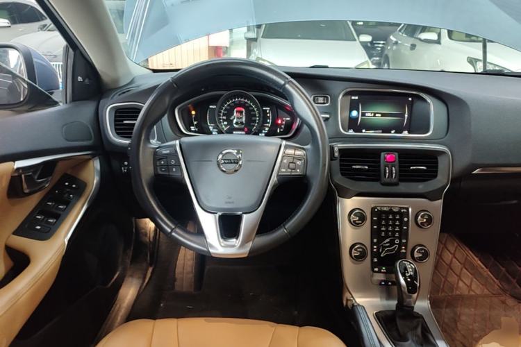 Used Volvo V40 2018 T3 Zhiya Edition Steering Wheel