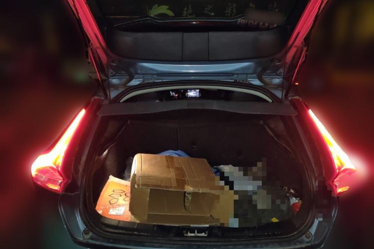 Used Volvo V40 2018 T3 Zhiyi Edition Trunk