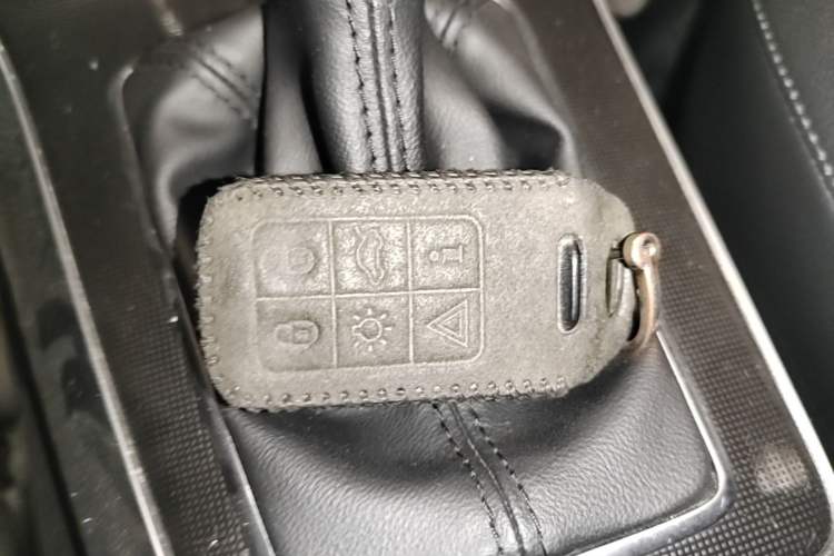 Used Volvo V40 2018 T3 Zhiyi Edition Vehicle Key
