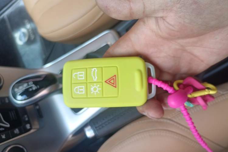 Used Volvo V40 2018 T3 Zhiya Edition Vehicle Key