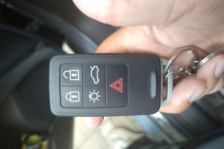 Used Volvo V40 2018 T3 Zhiya Edition Vehicle Key