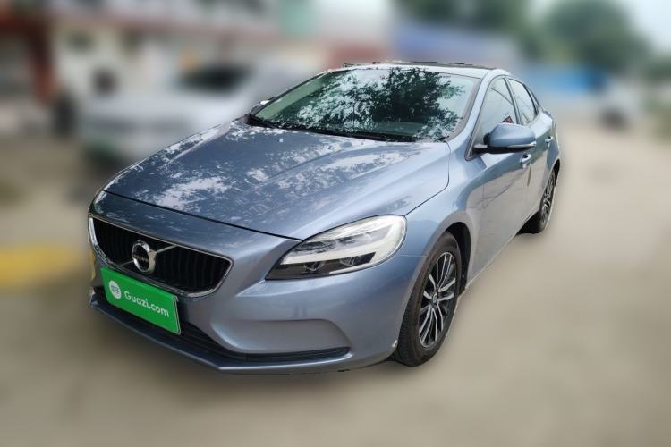 Used Volvo V40 2018 T3 Zhiyi Edition Guazi used car, China used car export, Used car for sale, Used cars, Cheapest cars for sale