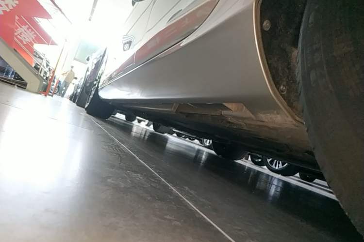 Used Volvo V40 2018 T3 Zhiyi Edition Left Side Sill