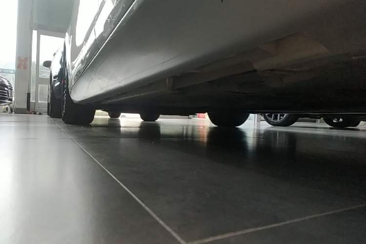 Used Volvo V40 2018 T3 Zhiyi Edition Left Side Sill