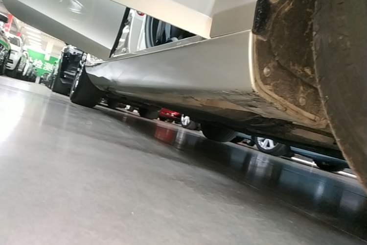 Used Volvo V40 2018 T3 Zhiyi Edition Right Side Sill