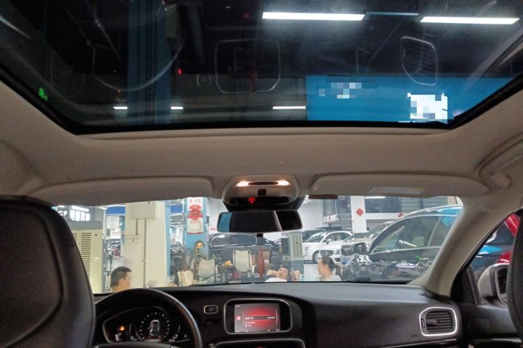 Used Volvo V40 2018 T3 Zhiyi Edition Headliner