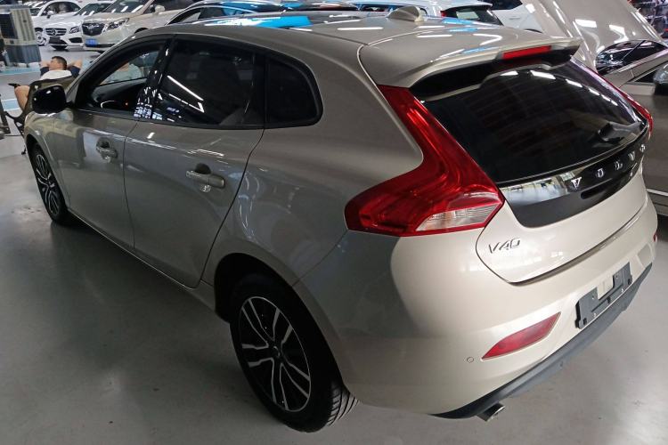 Used Volvo V40 2018 T3 Zhiyi Edition Left Side