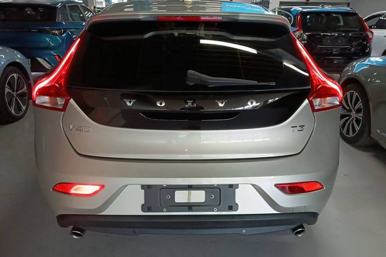 Used Volvo V40 2018 T3 Zhiyi Edition Rear
