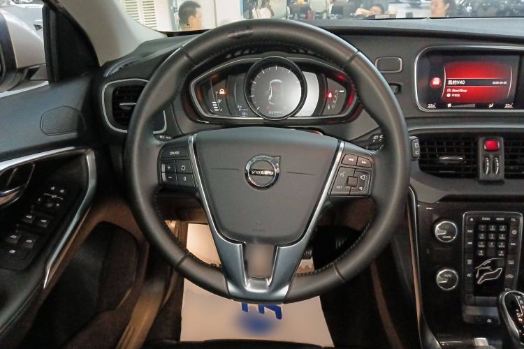 Used Volvo V40 2018 T3 Zhiyi Edition Steering Wheel