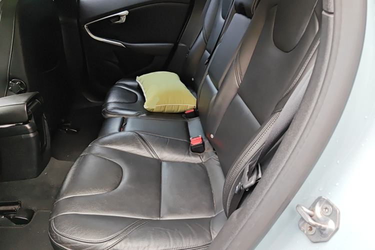 Used Volvo V40 2018 T3 Zhiya Edition Left Rear Seat