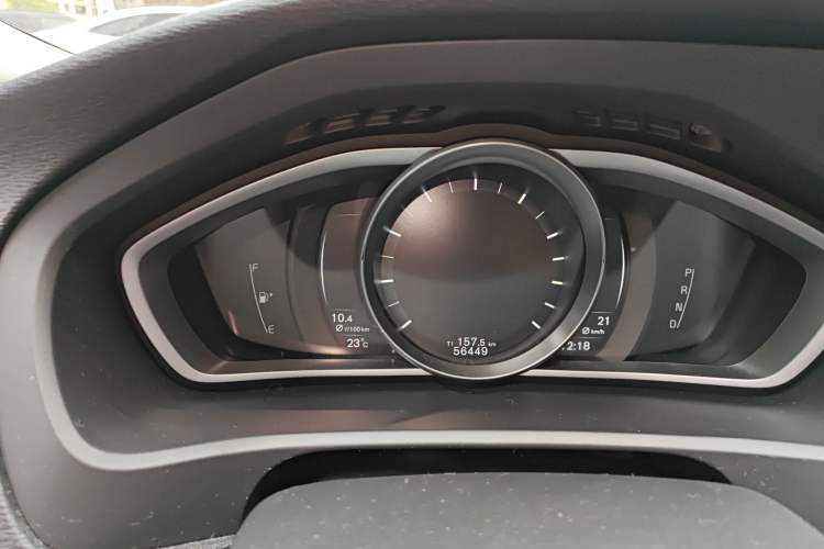Used Volvo V40 2018 T3 Zhiya Edition Odometer Close Up