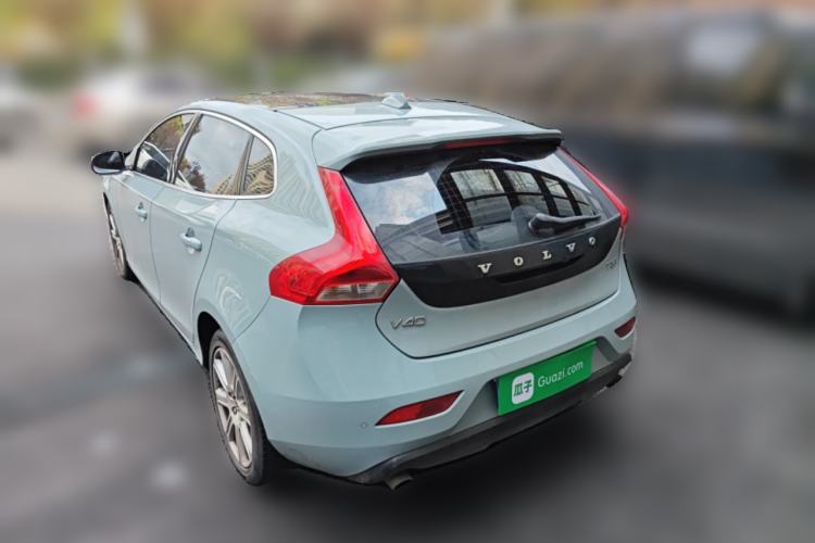 Used Volvo V40 2018 T3 Zhiya Edition Rear Left 45 Deg
