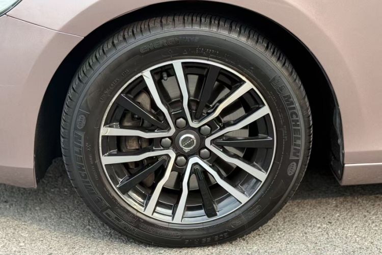 Used Volvo V40 2018 T3 Zhiyi Edition Exterior 2