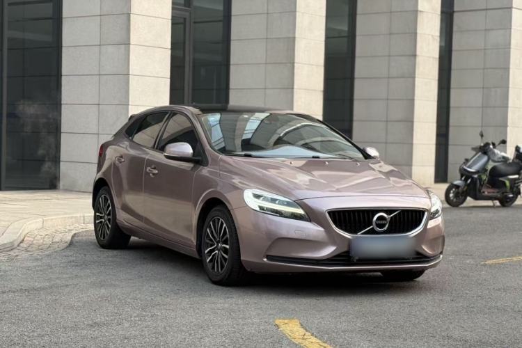 Used Volvo V40 2018 T3 Zhiyi Edition Exterior 6
