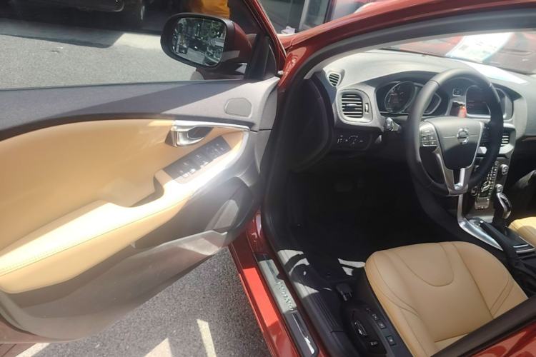 Used Volvo V40 2018 T3 Zhiyi Edition Driver Seat