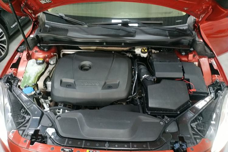 Used Volvo V40 2018 T3 Zhiya Edition Engine Bay