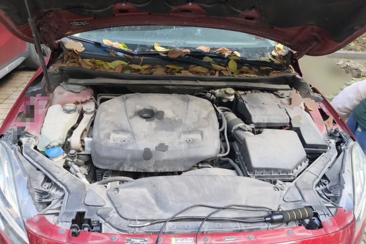 Used Volvo V40 2018 T4 Zhiya Edition Engine Bay