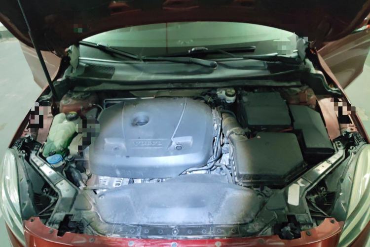 Used Volvo V40 2018 T3 Zhiyi Edition Engine Bay