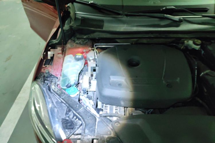 Used Volvo V40 2018 T3 Zhiyi Edition Engine Bay Right