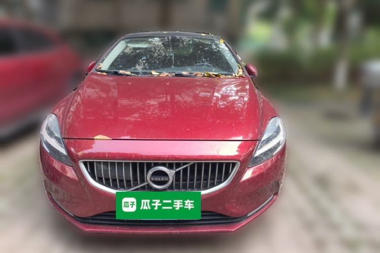 Used Volvo V40 2018 T4 Zhiya Edition Front
