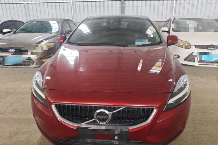 Used Volvo V40 2018 T3 Zhiyi Edition Front