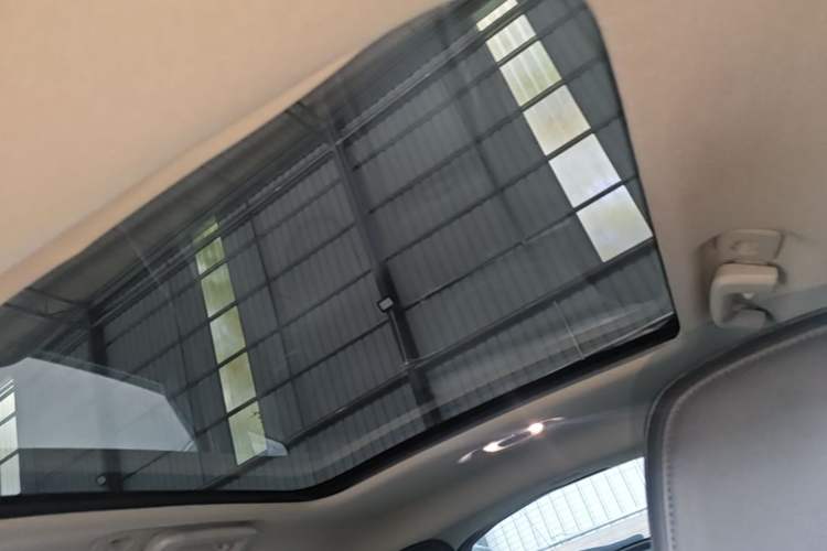 Used Volvo V40 2018 T3 Zhiyi Edition Headliner