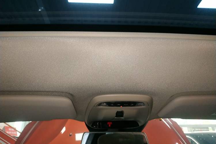Used Volvo V40 2018 T3 Zhiya Edition Headliner